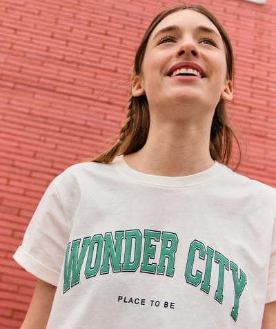 CategoryModel (8824765677710@332)  - wit biologisch katoenen t-shirt met korte mouwen en wonder city boodschap