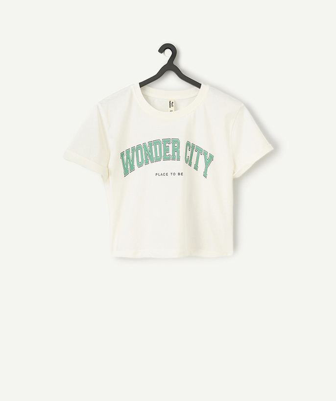   - wit biologisch katoenen t-shirt met korte mouwen en wonder city boodschap