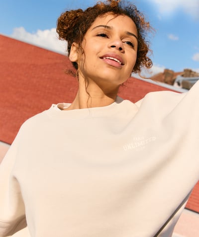 CategoryModel (8824896389262@14)  - sweat manches longues fille en fibres recyclées écru avec message sur le cœur