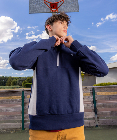 CategoryModel (8826108903566@9)  - SWEAT GARÇON À COL MONTANT ZIPPÉ BLEU MARINE ET BLANC