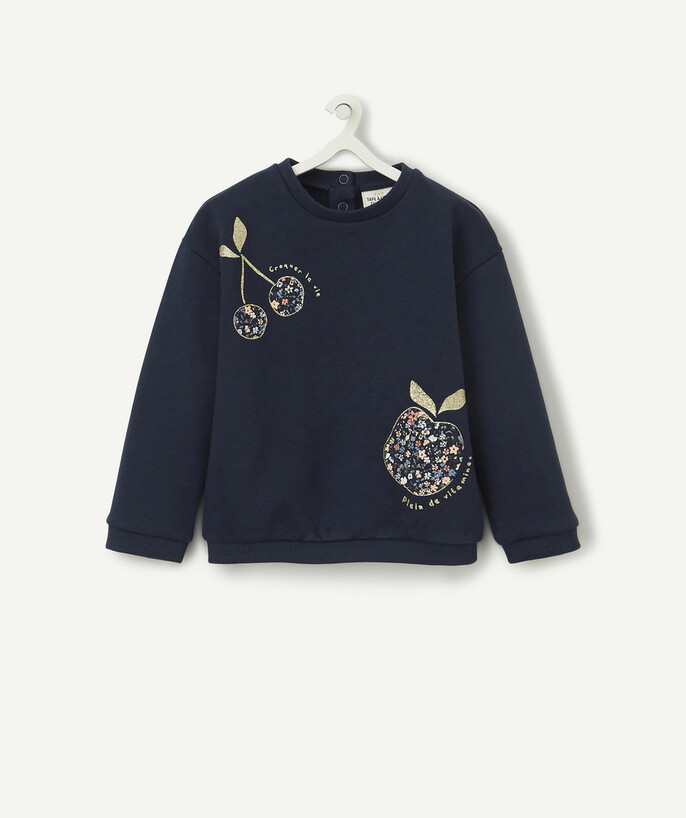   - MARINEBLAUWE SWEATER VAN BIOLOGISCH KATOEN, MET FRUITAFBEELDINGEN