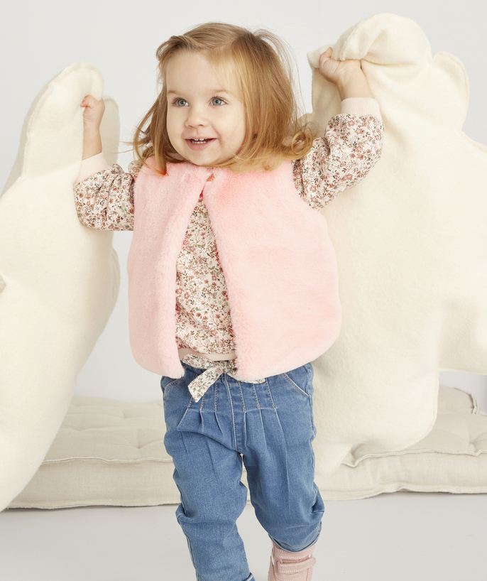   - GILET ROSE IMITATION FOURRURE BÉBÉ FILLE EN REMBOURRAGE RECYCLÉ