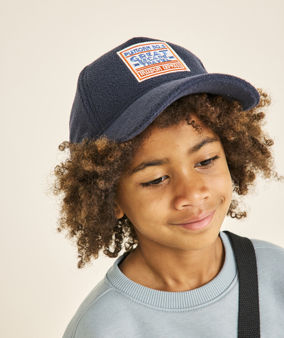 CategoryModel (8824928927886@20)  - CASQUETTE POLAIRE GARÇON BLEU MARINE AVEC PATCH ET MESSAGES