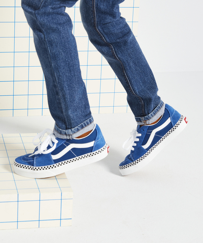 CategoryModel (8821764587662@20829)  - UY SK8-LOW BLUE AND CHECKERBOARD TRAINERS